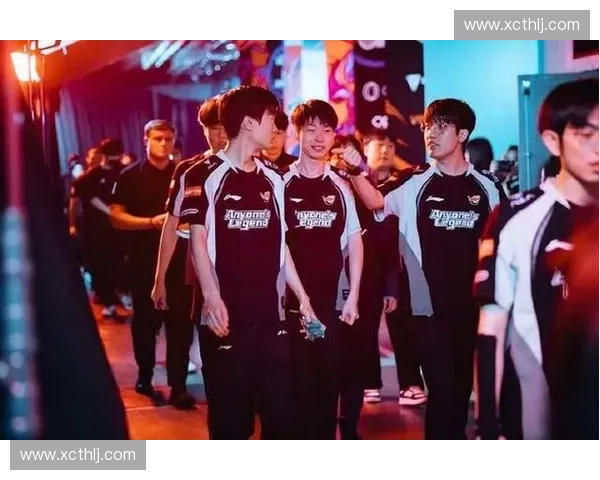 LPL秋季赛巅峰对决强队鏖战五局新王登顶引燃玩家热血激情 LPL秋季赛巅峰对决强队鏖战五局新王登顶引燃玩家热血激情